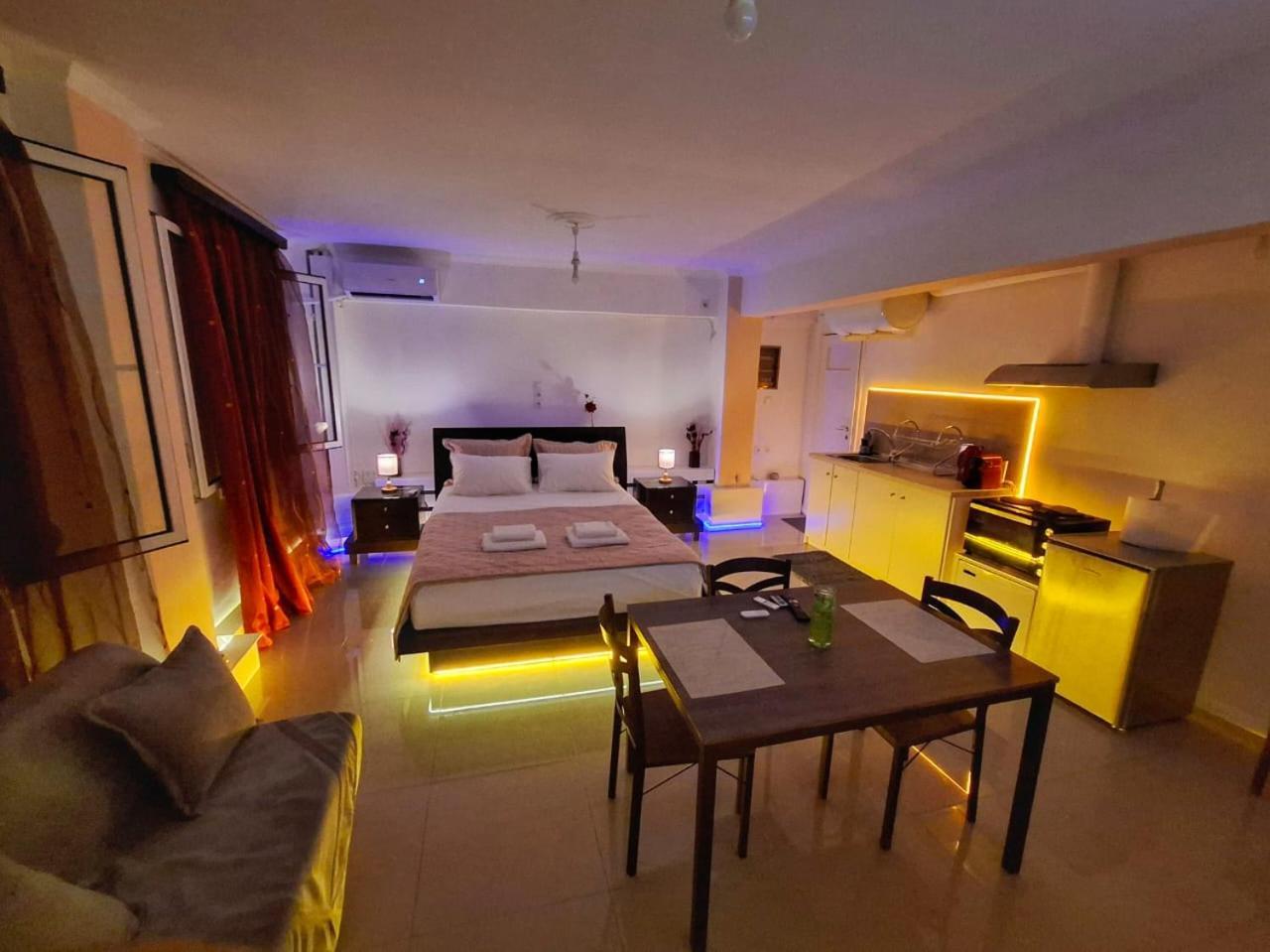 Acropolis Echoes Apartment Atene Esterno foto